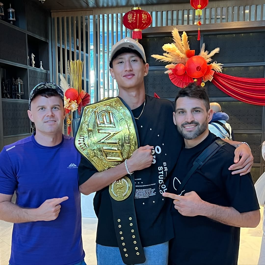 The now undisputed @onechampionship Bantamweight Muay Thai world champion @nabil__anane 👏 

From One Friday fights to interim world champ to now undisputed world champ 

Been amazing to see the journey he’s been on the last two years since I’ve known him 

#champions