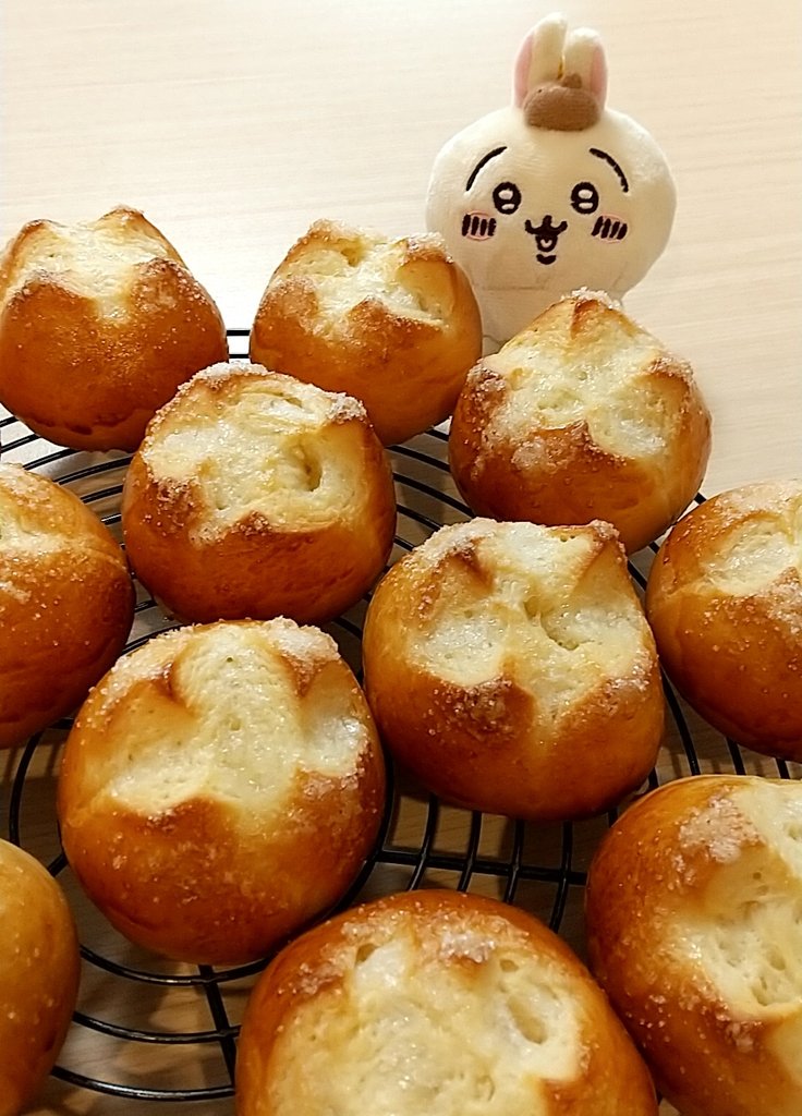 シュガーバターパンを作りました✨
バターがじゅわっと生地に染み込み
砂糖がカリッと♪
ちいかわアニメの新シリーズとっても楽しみ(*´ω｀*)💕