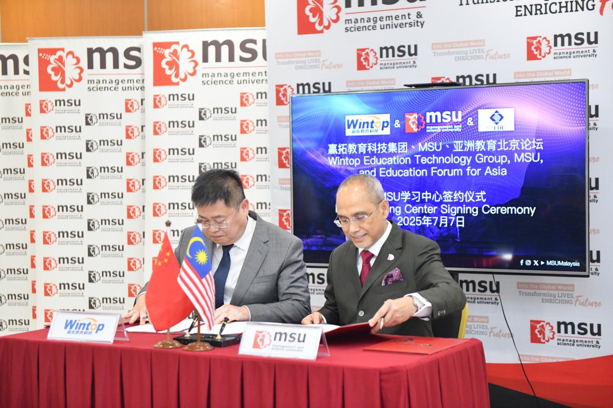 MohdShukriYajid's tweet photo. Pleased to sign the MoU between @MSUMalaysia, Hebei Vocational University of Industry and Technology, and Education Forum Asia, China — strengthening global academic partnerships, advancing collaboration and exchange, and supporting a sustainable future. https://t.co/84i1azd3ha