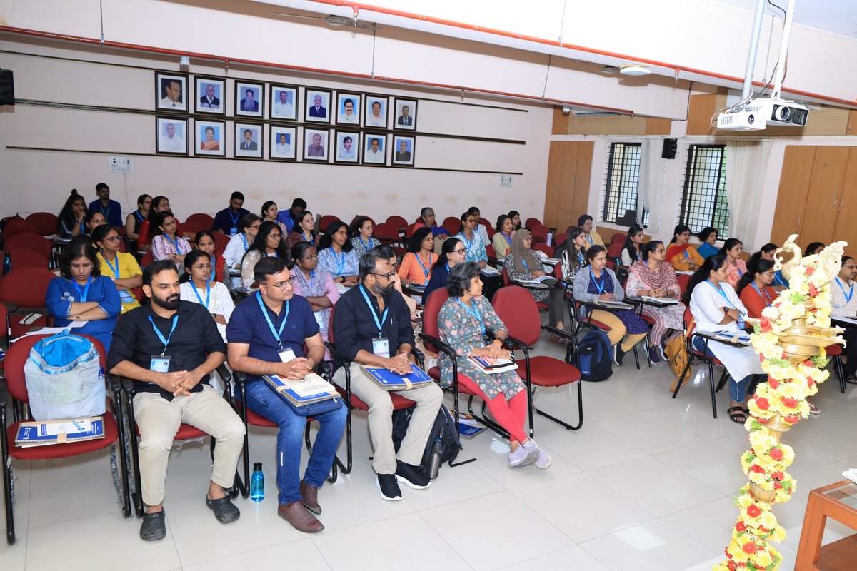 NIMHANS_BLR's tweet image. A three-day workshop on "Promotion of Mental Health and Psychological Well-being of Adolescents Using the Life Skills Approach" was inaugurated on 07/07/2025 at NIMHANS, hosted by the Department of Psychiatric Social Work.
#nimhans #mentalhealth #wellbeing #lifeskills