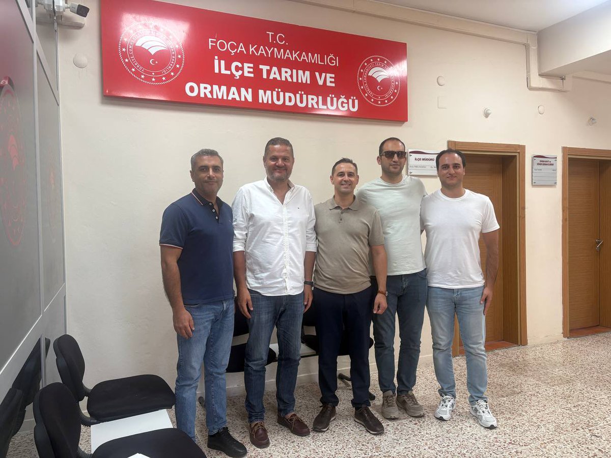 📍İzmir

Veteriner Hekim-Sen Genel Başkan Yardımcımız Veteriner Hekim  Mesut Güneş tarafından Foça  İlçe Tarım ve Orman Müdürlüğü ziyaret edildi.

İlçe Müdürü ile görüşmenin ardından meslektaşlarımız ile bir araya gelinip mesleki sorunlar üzerine istişare edildi. Bakanlık