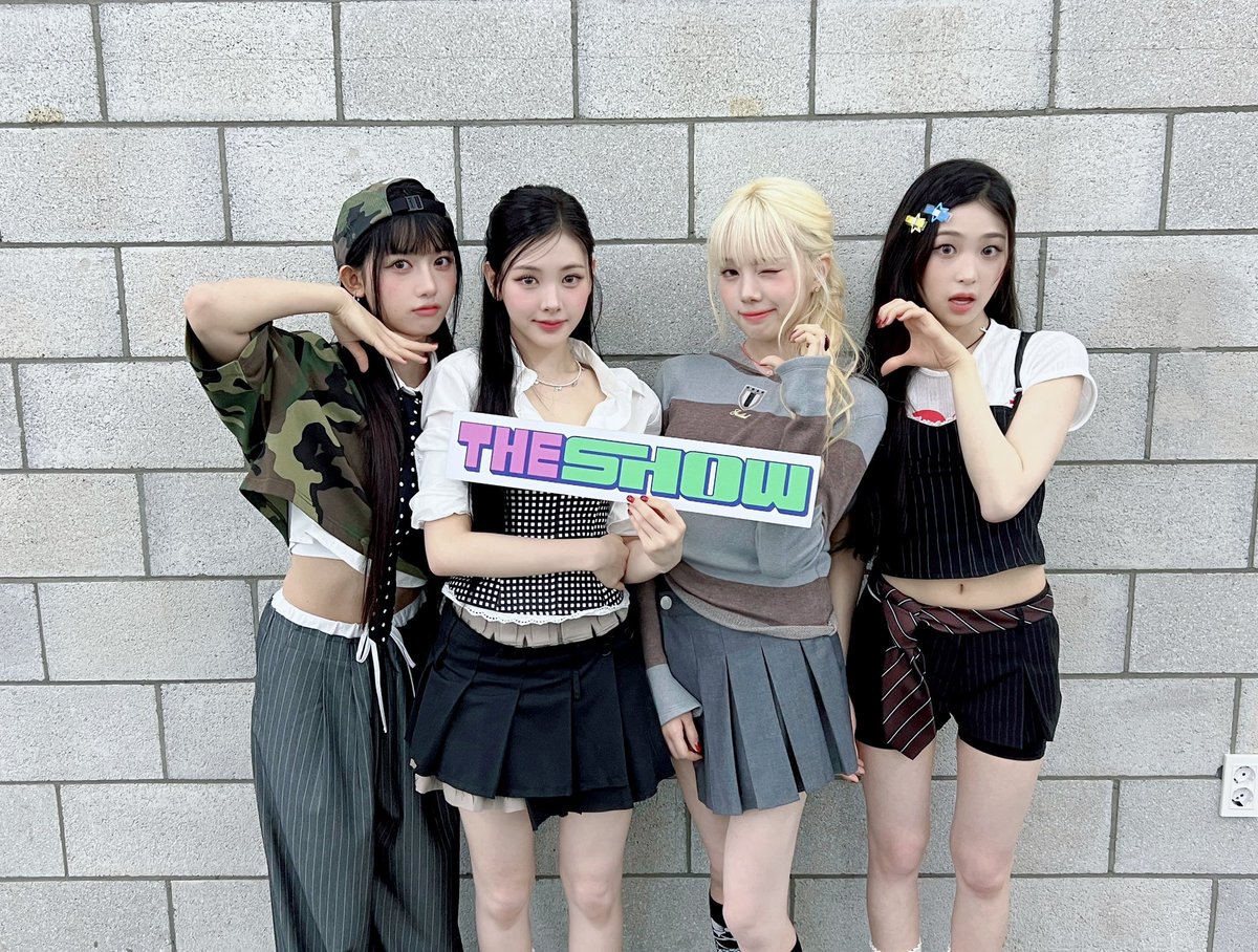 theshow_offcl's tweet photo. #BabyDONTCry 보는
화요일은 즐겁고😆
다음날은 피곤해🥱
요즘 너무 Baby DONT Cry 보고싶어서
BDC통 오는 사람들 거수해 보세요
우선 #더쇼 부터 손 들게요🙋

#FGirl #지금을놓치면분명너후회할거야 #지분후
@BabyDONTCry_BDC https://t.co/ZITqfPnBCl