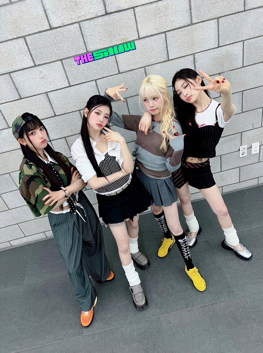 theshow_offcl's tweet photo. #BabyDONTCry 보는
화요일은 즐겁고😆
다음날은 피곤해🥱
요즘 너무 Baby DONT Cry 보고싶어서
BDC통 오는 사람들 거수해 보세요
우선 #더쇼 부터 손 들게요🙋

#FGirl #지금을놓치면분명너후회할거야 #지분후
@BabyDONTCry_BDC https://t.co/ZITqfPnBCl