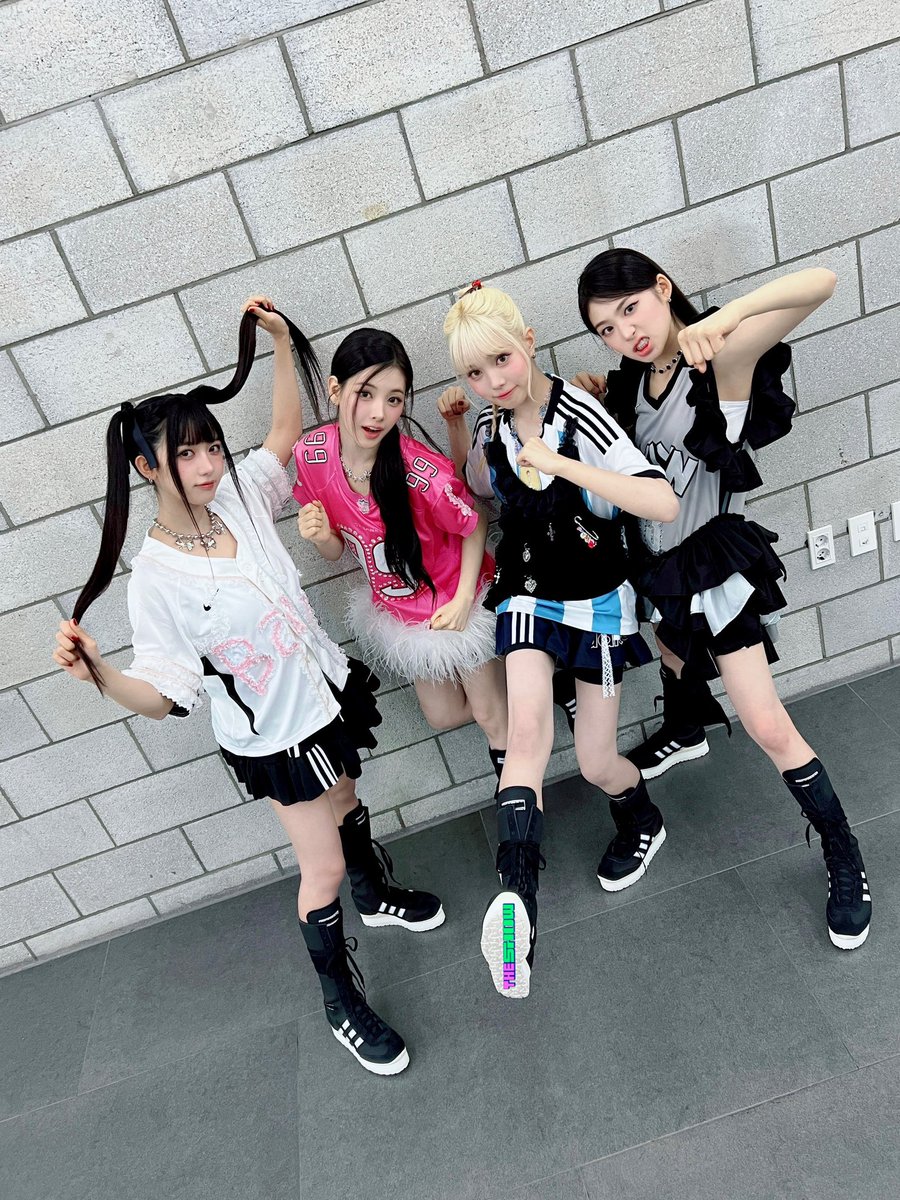theshow_offcl's tweet photo. https://t.co/kIG2nK5ML4