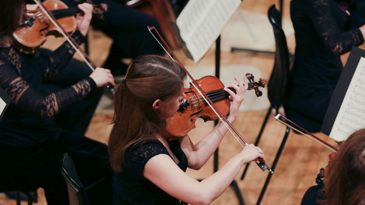 WelshNatOpera's tweet image. Bore da, Gogledd Cymru!
We’ve just arrived at @PontioTweets for our Summertime Soirée tour.
Join us tonight for an evening of music with Rebecca Evans, WNO Orchestra and conductor Tomáš Hanus, featuring some works by Beethoven, Mozart and more!
buff.ly/zWE82O5