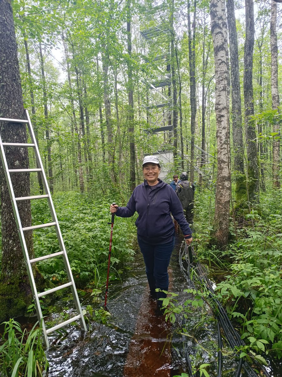 peatlandn2o's tweet photo. 08072025:
After the @peatlandN2O project EKB meeting, we went on a field trip to one of the research stations in #Siniküla. It was a challenging yet rewarding experience!
 @unitartu @ERC_Research #ÜloManderHappy https://t.co/TkSsAZXnDw
