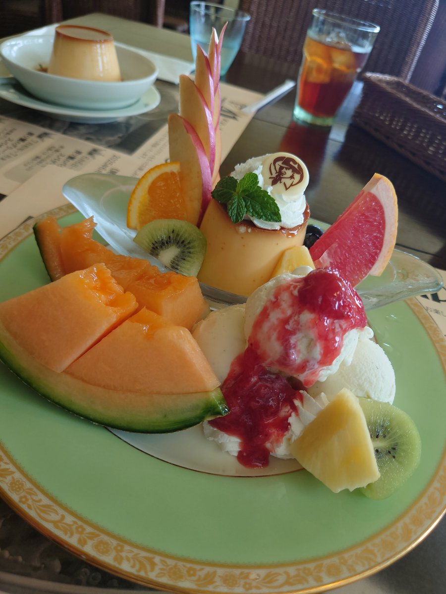 sskakipeeee's tweet photo. 今日は横須賀まで遊び行ってきたー！
目当てのものは全部制覇できなかったからまた今度いこー！ https://t.co/CDilELLyEA