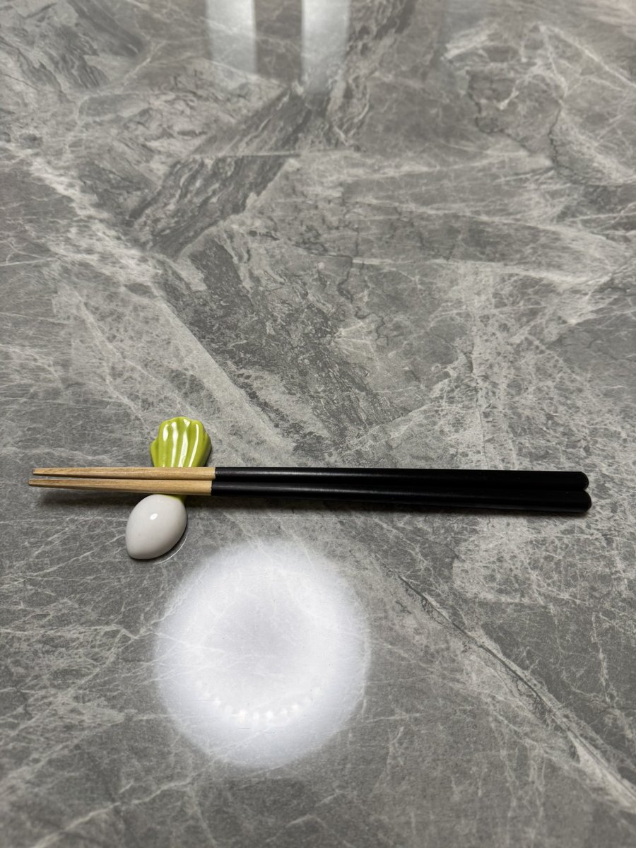 NEWテーブル！！✨
前のテーブルも長い年数頑張ってくれました！