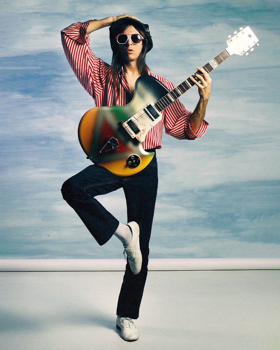 Premio Tenco, miglior album e miglior canzone singola. Sono onorato, grazie mille. Sogno un futuro in cui questa rassegna abbia la stessa visibilità del festival di Sanremo.
Grazie ancora!

<a href="/ClubTenco/">Club Tenco</a>