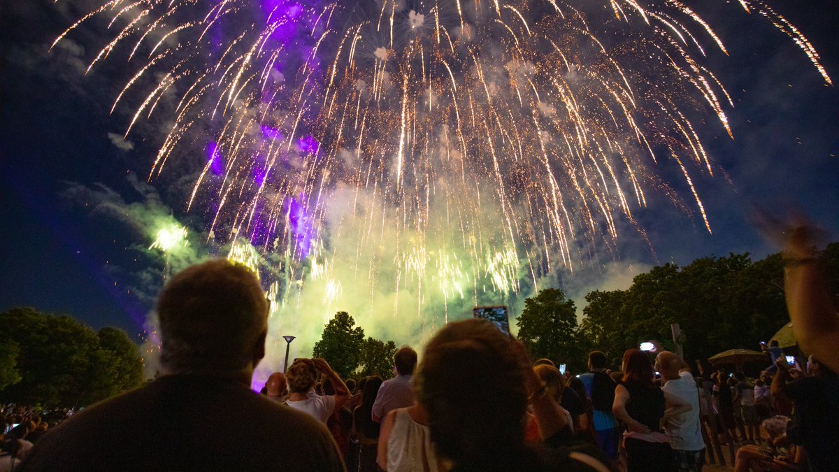 Retrouvez les informations sur l'organisation des #célébrations de la #FêteNationale dans nos communes, les 13 et 14 juillet. Au programme : journées festives, pique-niques, feux d'artifice et #bals populaires =&gt; bit.ly/46BMuvg