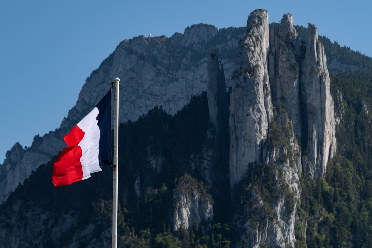 ecpa_d's tweet image. Le 21 juillet 2022 – Nécropole de Saint-Nizier-du-Moucherotte (Vercors)
Drapeau tricolore flottant devant les aiguilles rocheuses des Trois Pucelles.
Réf. : 2022_ECPAD_166_P_003_005
© Lara Priolet/ECPAD/Défense
@Armees_Gouv