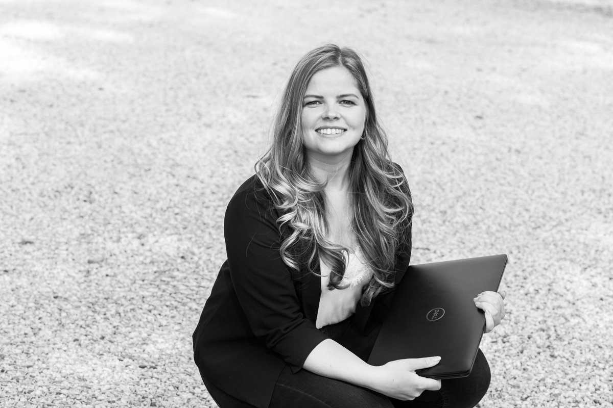 DeNotarisadmin1's tweet image. 🎉 Gefeliciteerd Marjet! Marjet Wijngaards is geslaagd voor de module Financial Accounting1 van haar opleiding Assistent Controller 💪. We zijn supertrots op haar inzet en kijken uit naar wat nog komt! 👏 #geslaagd #trots #denotarisadministratie 👉 denotarisadministratie.nl/team/