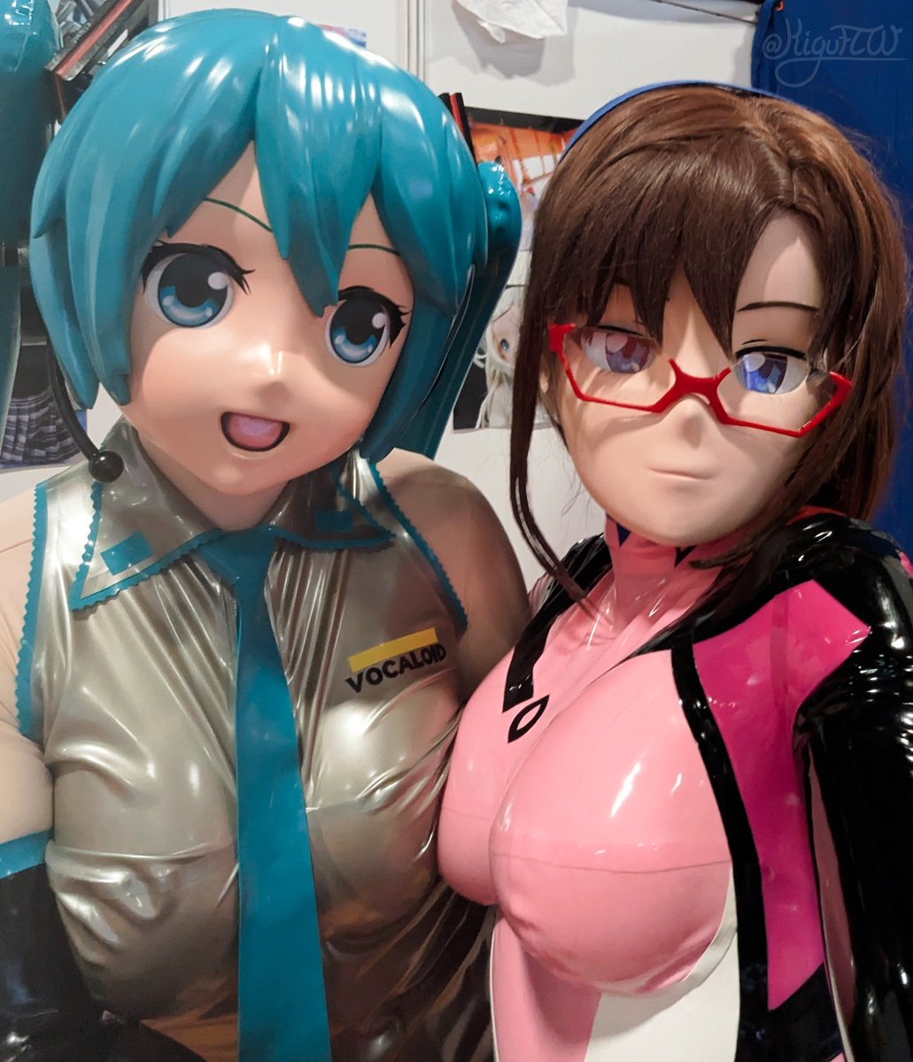 Met a shiny Miku <a href="/kigluka/">Kigluka</a> on sunday at #JapanExpo2025 
The whole weekend was a blast. Shoutout to all people I met. See you next time!