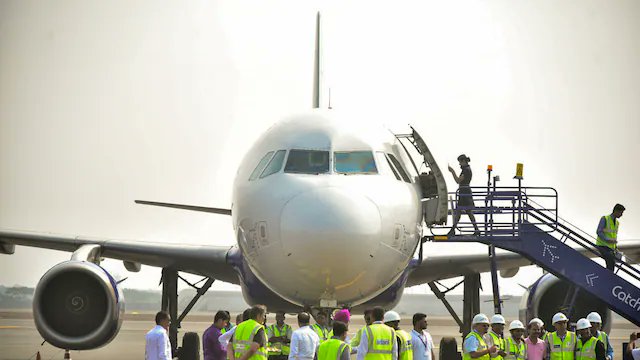 An IndiGo flight from Indore to Raipur made an emergency landing this morning following a technical glitch. The flight, which departed at 6:30 AM, experienced a sudden jolt mid-air, prompting the pilot to announce a return around 7:15 AM. #BREAKING
