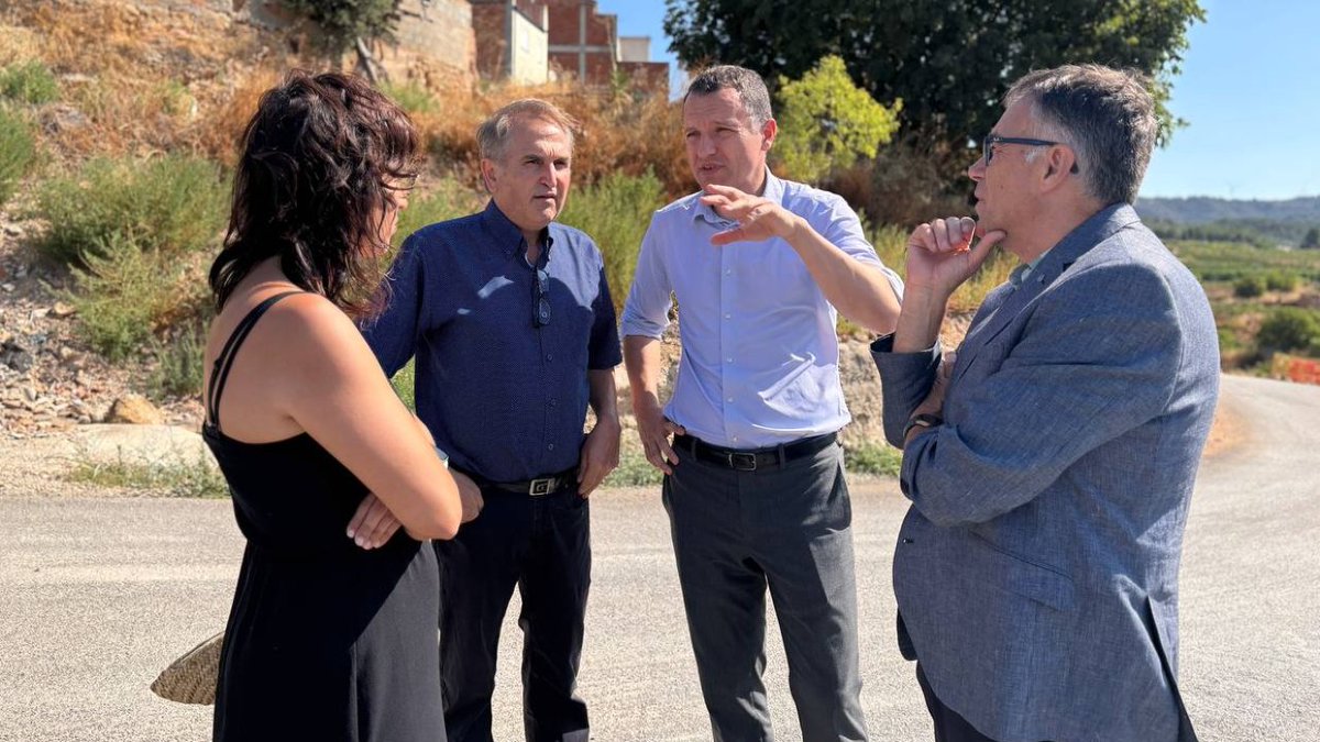 El conseller Òscar Ordeig presenta a #Bovera una nova línia d’ajuts per millorar els camins rurals.

lesborgestv.cat/noticies/polit…