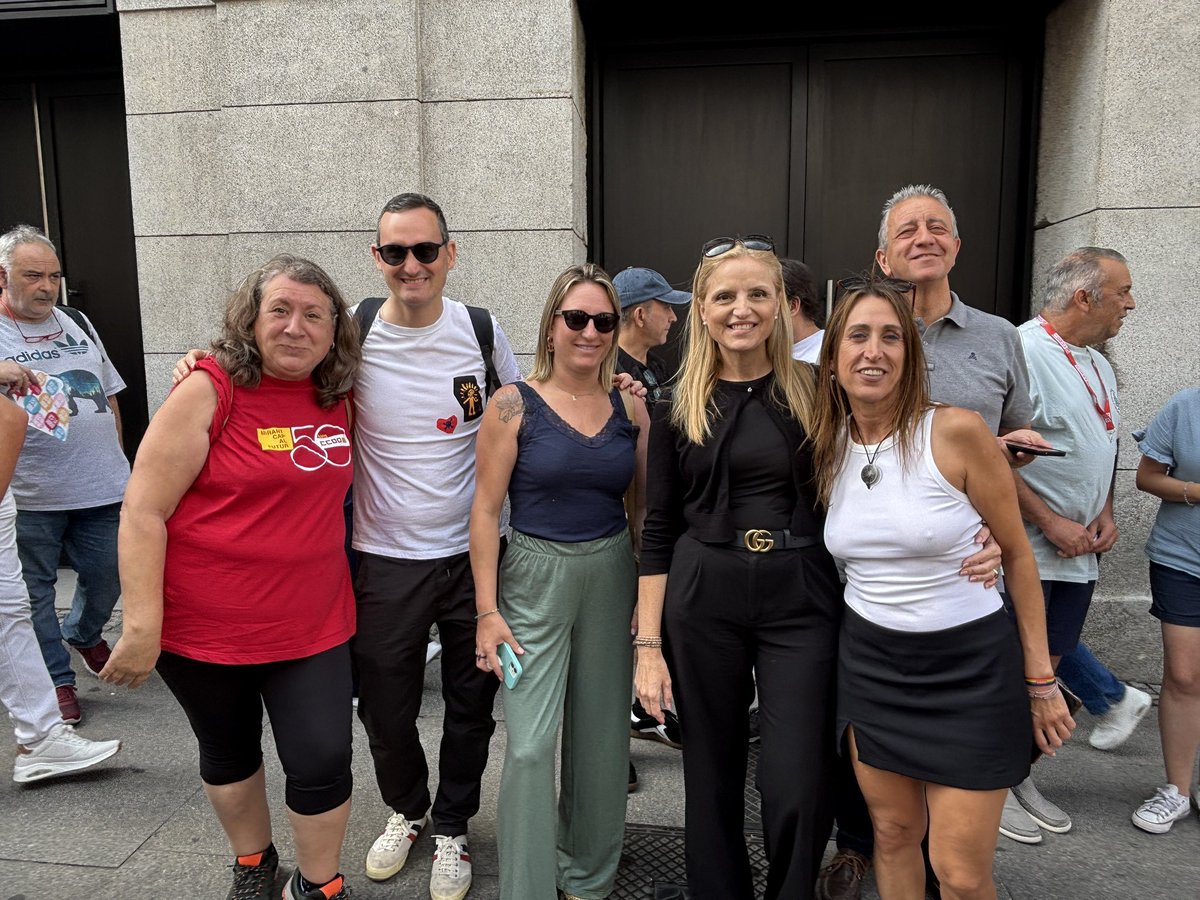 Estamos en Madrid para exigir el cumplimiento de los compromisos pendientes del Acuerdo Marco, entre ellos, la jubilación parcial en el SNS
#CumpleLoPactado