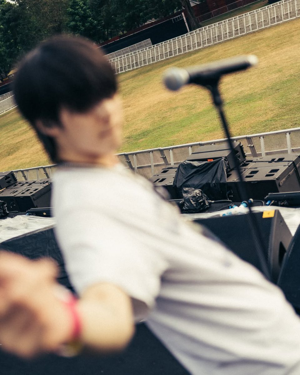 myfavoriteonlyu's tweet image. 250704-0705 zumazuhal IG post
#Prambananjazz 사진 작가님 작품
#eaJ1EP #eaj1
분위기 좋고 너무 잘생김
instagram.com/p/DL13uK8RajL/…