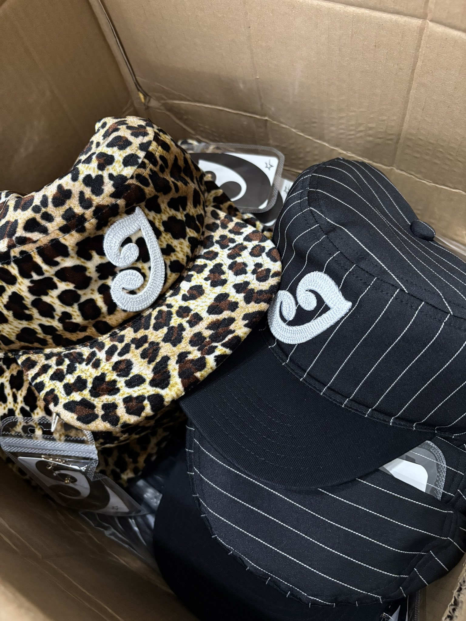 2idiots label pillbox cap 6crayon 完品 2idiots label pillbox cap 6crayon 2idiots label pillbox cap stripe