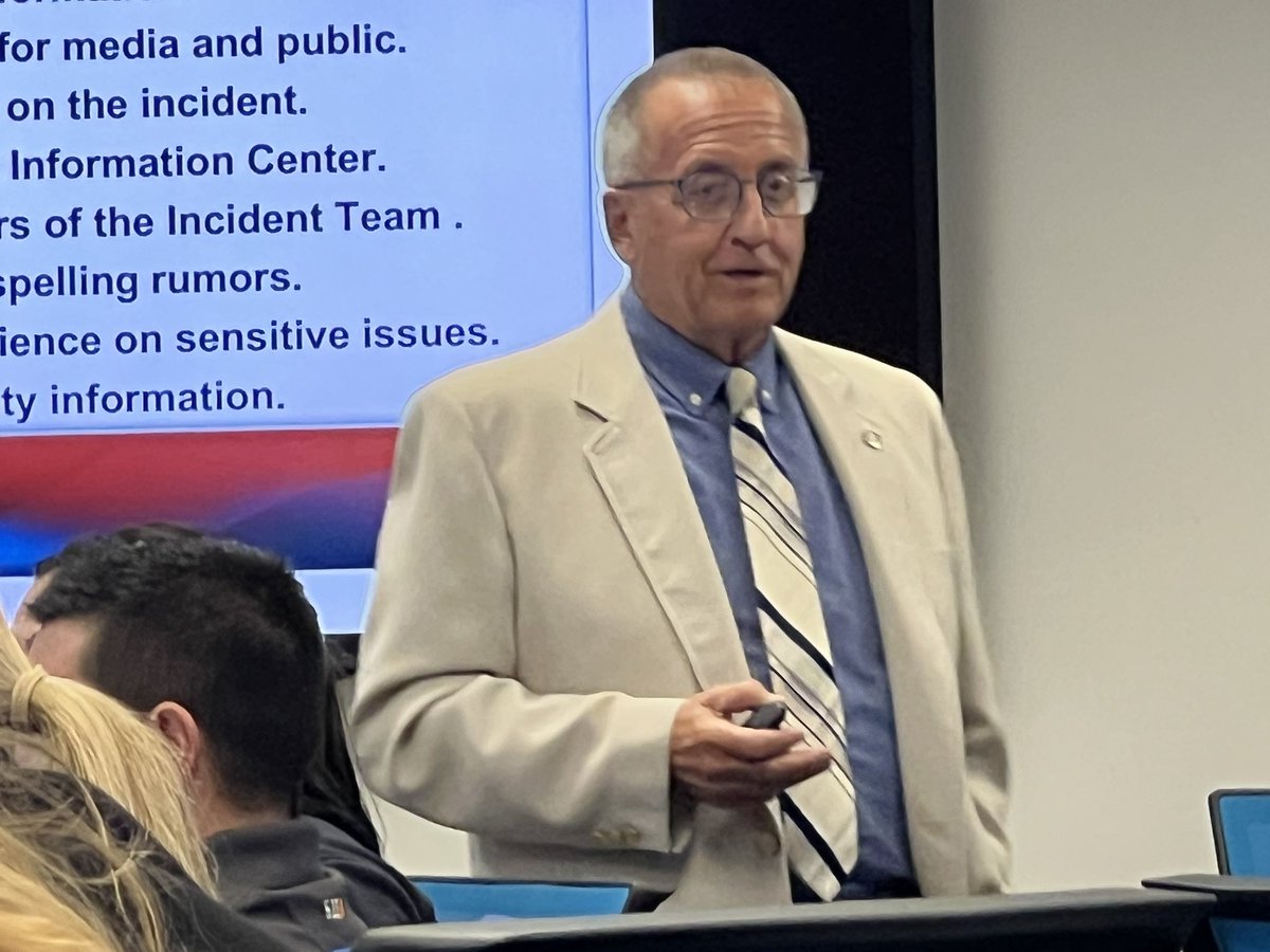 mcfrsPIO's tweet image. Day 1 (of 5) @NCRIMT Incident Management Team PIO #AHIMT Class in @fairfaxcounty is in the books @PIOMarkBrady @PIOPete  ~20 or so participants, all from VA hosted by @ReadyFairfax EOC