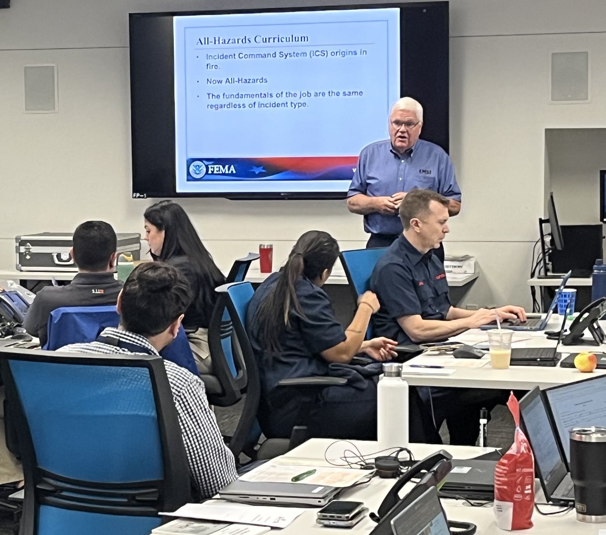 mcfrsPIO's tweet image. Day 1 (of 5) @NCRIMT Incident Management Team PIO #AHIMT Class in @fairfaxcounty is in the books @PIOMarkBrady @PIOPete  ~20 or so participants, all from VA hosted by @ReadyFairfax EOC