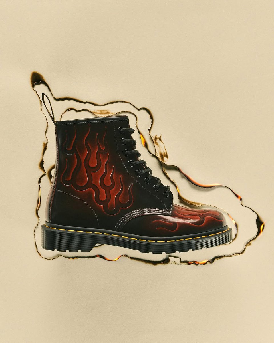 Dr. Martens/ドクターマーチン/inferno/インフェルノ/ブラック カジュアルデザイン【Dr.Martens】1461 INFERNO レザーシューズ (Dr