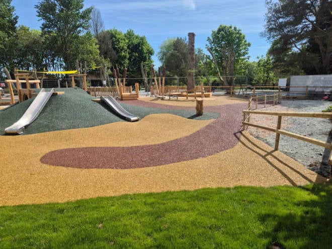ExternalWorks's tweet photo. Coloured #ResinBound #RubberMulch #SafetySurfacing from @RTC_Safety installed in new #PlayArea https://t.co/GoQjMiOIE1 #PlaySurfacing https://t.co/xu71ucHx8r