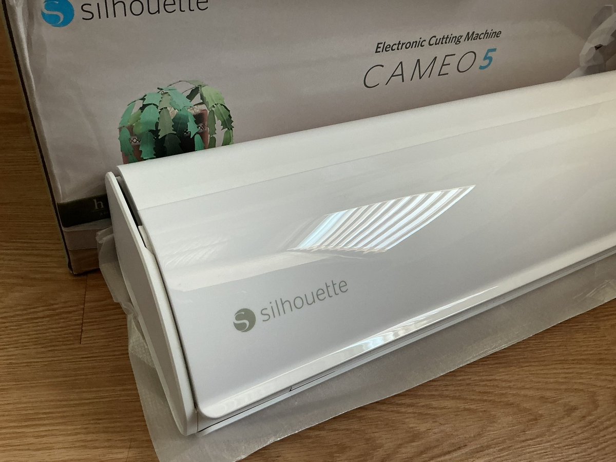 luckyuwoo_'s tweet photo. wts lfb ph #prikimails

cameo 5 cutting machine (white) - ₱18,000

bought january 2025
barely used, still in great condition
complete inclusions
dasmariñas, cavite

★ dm if interested
# sticker cutter cricut anik anik printing service craft diy die cut https://t.co/sRN878PW0O