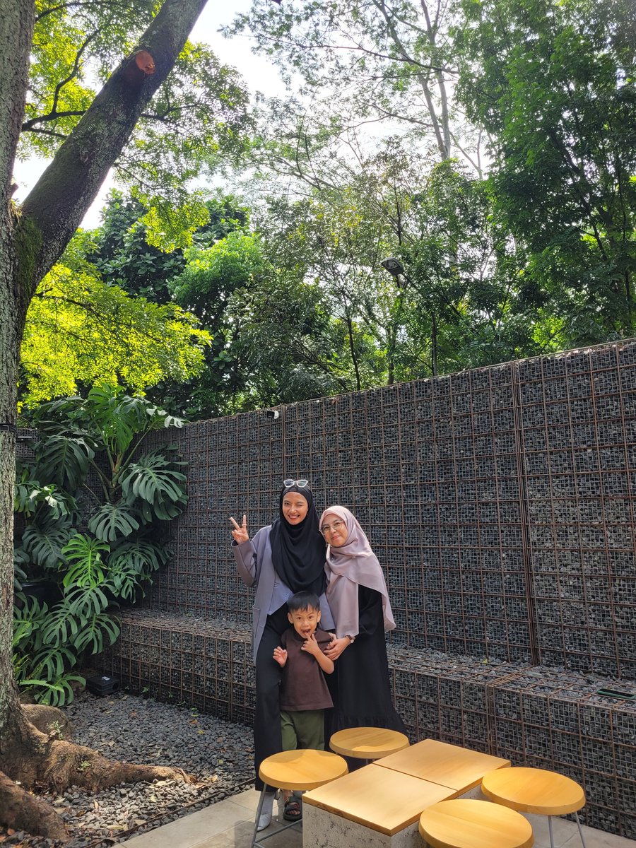 meisyapuspita's tweet image. thanks bb @FNIsland &amp;amp; accidentally met @Fannitasripah2 😍🤍