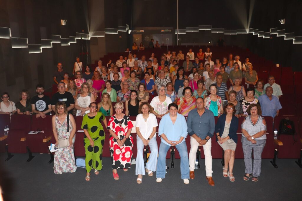 .#Juneda acull la 17a Trobada “Les Garrigues en Femení”, amb el compromís de seguir transformant el territori amb mirada femenina.

lesborgestv.cat/noticies/cultu…