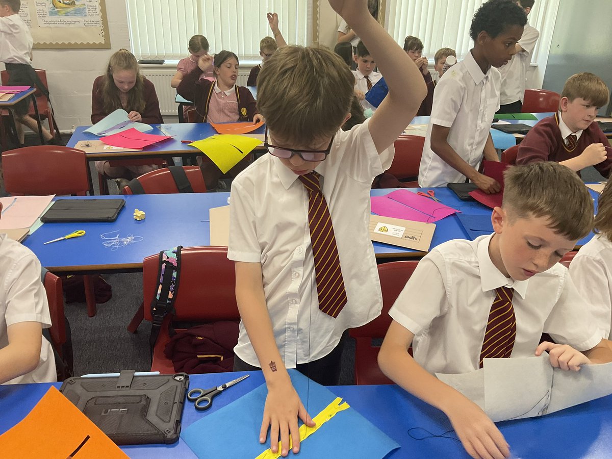 Sewing our pencil cases last week! #pdadt 🪡 👍🏼😊