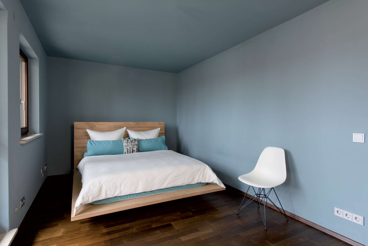 What colour shall I choose for my room?  

The trend colour for 2025 is teal blue, setting a vibrant and comforting ambiance.  

Order your sample here: ow.ly/V6yx50WjuYc  

#keim #colourtrend #colouroftheyear #tealbluebedroom #tealbedroom #interiorinspo #homeinspo