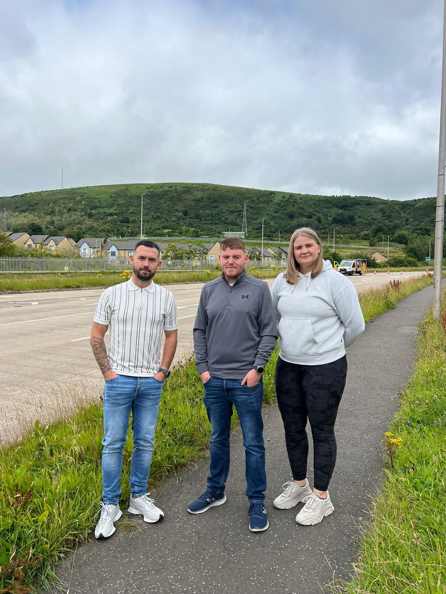 Cllr Ronan McLaughlin (@ronanmcl93) on Twitter photo Great news! After requests from me, <a href="/aislingreillysf/">Aisling Reilly SF</a> & <a href="/PaulMaskeyMP/">Paul Maskey</a> the roundabout at Glen Road & central verge on the Monagh Bypass are getting cut. Great news! After requests from me, <a href="/aislingreillysf/">Aisling Reilly SF</a> & <a href="/PaulMaskeyMP/">Paul Maskey</a> the roundabout at Glen Road & central verge on the Monagh Bypass are getting cut.