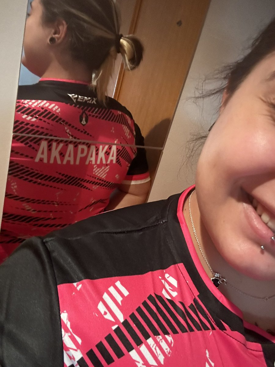 UI AkaPaka🤖 (@akntilado) on Twitter photo Olé esa camiseta chula 👏 <a href="/GuineaPinkClub/">Guinea Pink 🏳️🌈</a> a seguir entrenando y mejorar todo lo posible 🙌 Olé esa camiseta chula 👏 <a href="/GuineaPinkClub/">Guinea Pink 🏳️🌈</a> a seguir entrenando y mejorar todo lo posible 🙌