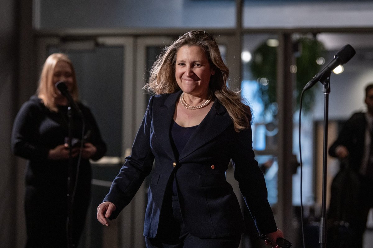 kady's tweet image. New from me:  Freeland heads to Quebec City for high-level huddle with provincial, territorial trade ministers ipolitics.ca/2025/07/08/fre…
