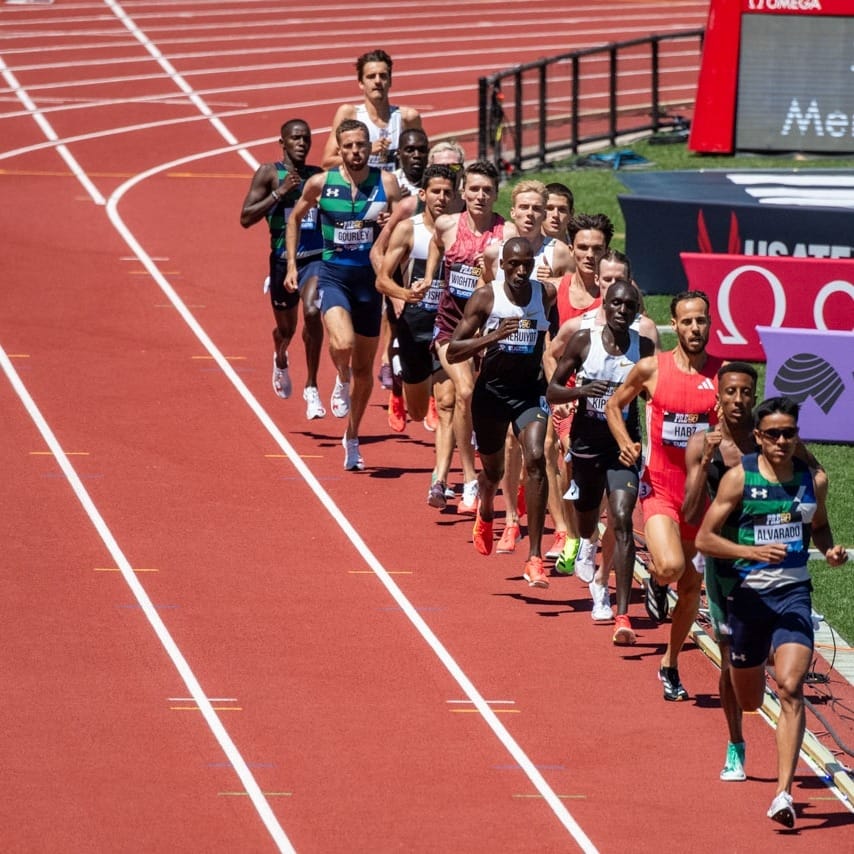 tim_cheruiyot's tweet image. .@nikepreclassic 50th = A 3.47.71 mile PB for me 💪🏼