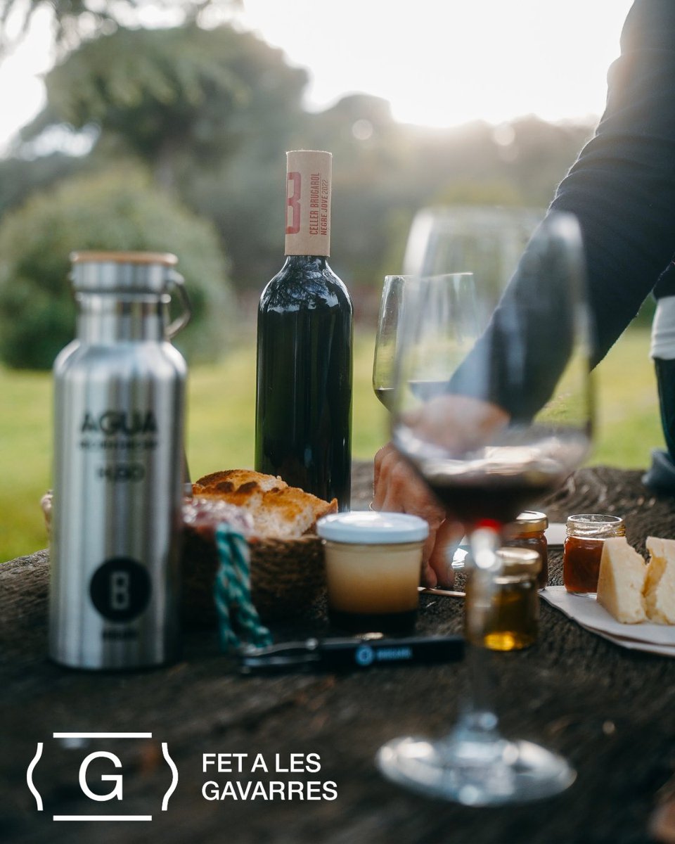 cgavarres's tweet image. 📢 Donem suport als productors locals!
🍷 Us presentem Brugarol, on elaboren vins de mínima intervenció i aposten per l’agricultura sostenible 🌱
🐑 També ofereixen altres productes propis i artesanals com olis, conserves i formatges
ℹ️goo.su/azwHDT