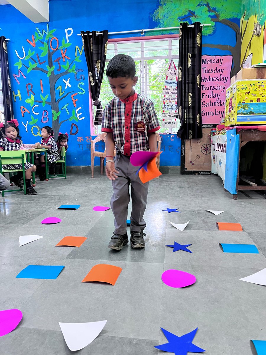 kvh_kv's tweet photo. @EduMinOfIndia @GuwahatiKvs @KVS_HQ @Shekhar30412
Students of Balvatika - 3, PM SHRI Kendriya Vidyalaya Haflong are enjoying
#PlayWayLearning to collect various mathematical shapes with a zeal and confidence.
#NEP2020 emphasis upon activity based teaching to enhance effectiveness https://t.co/LuH38F0TXI