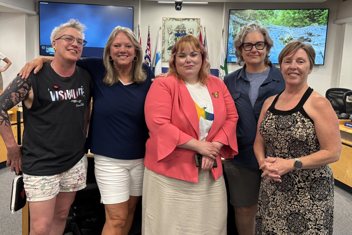globalpope's tweet image. Anti-hate pledge - passed!
Just in time for #PrideWeek later this month. Thank you @windward_afa for your relentless advocacy! @NSPrideAlliance @NorthShoreNews #NorthVan