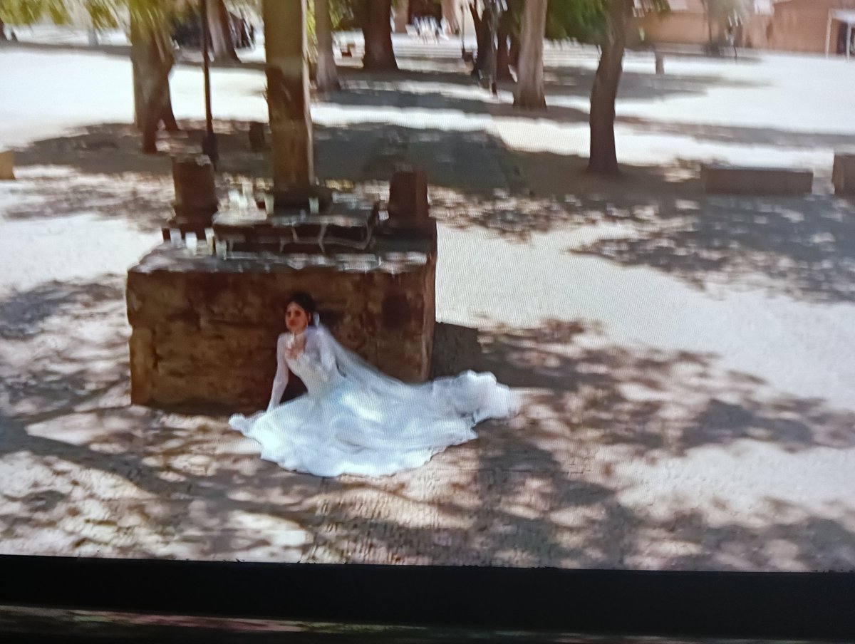 blackdaniels721's tweet photo. 🆕📷💖💖💖 Hermosa 💖💖💖👰💒🤵💐💐 Gran inicio de 🌅 🌅 🌅 con Livia Brito #amanecer #liviabrito #alivianados @LiviaBSpain @liviabritoof https://t.co/kjGgoHeNe4