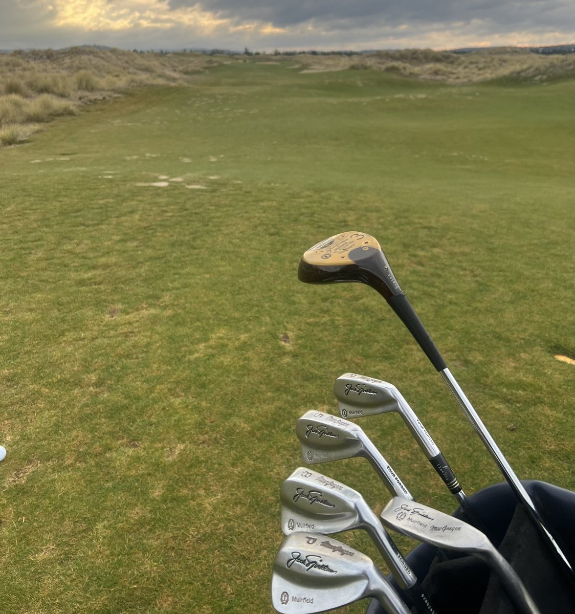 AlexPittyGolf's tweet photo. Had the privilege of playing the 11 hole loop twice at @7milegolf this morning, plus a walk of the remaining holes. 

I’ve been very fortunate to play some of the worlds’ best links golf and this place is already in the conversation. 

Brilliant stuff @cdpgolf1 @mikeclaytongolf https://t.co/yqjTGGH3NN