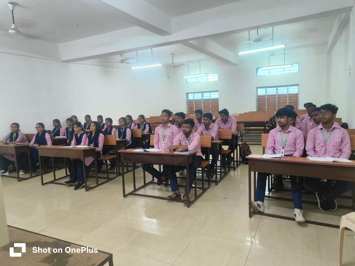 RaajdhaniC's tweet image. 🚀 𝗠𝗮𝘀𝘁𝗲𝗿 𝗣𝘆𝘁𝗵𝗼𝗻 𝗶𝗻 𝗝𝘂𝘀𝘁 𝟭𝟱 𝗗𝗮𝘆𝘀!
Rajdhani College of Science, Technology and Management [RCSTM], Bhubaneswar is proud to launch a 𝟭𝟱-𝗗𝗮𝘆 𝗧𝗿𝗮𝗶𝗻𝗶𝗻𝗴 𝗣𝗿𝗼𝗴𝗿𝗮𝗺 𝗼𝗻 𝗣𝘆𝘁𝗵𝗼𝗻 𝗠𝗮𝘀𝘁𝗲𝗿𝘆 (𝗖𝗼𝗿𝗲 + 𝗔𝗱𝘃𝗮𝗻𝗰𝗲𝗱).