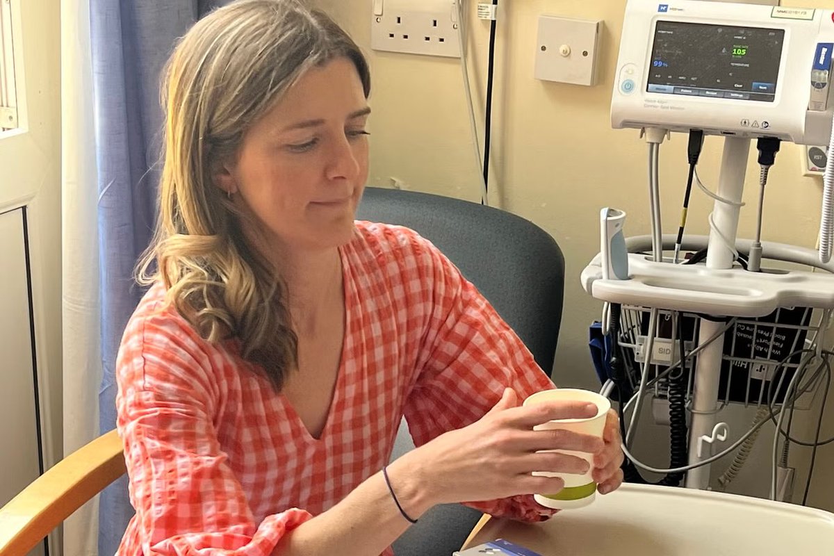 Nigelj08223326's tweet photo. Mother of two becomes first UK to get ‘groundbreaking’ new diabetes drug   https://t.co/2mwoQ1q1ZD

@AskDrShashank @ParagSinghal09 @reesprescribe 

Teplizumab trains the immune system to stop attacking pancreatic cells

delaying the need for insulin by an average three years

🩺 https://t.co/gl2IKHMyhu