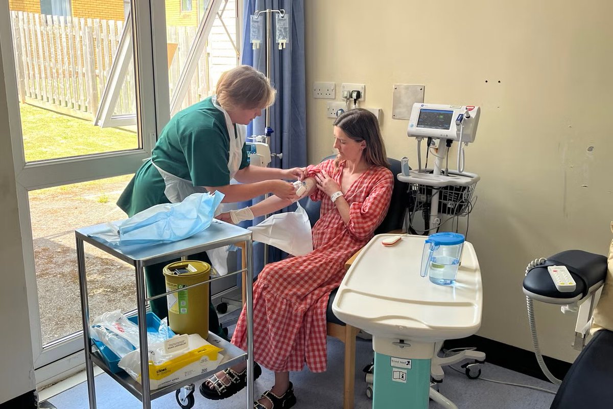 Nigelj08223326's tweet photo. Mother of two becomes first UK to get ‘groundbreaking’ new diabetes drug   https://t.co/2mwoQ1q1ZD

@AskDrShashank @ParagSinghal09 @reesprescribe 

Teplizumab trains the immune system to stop attacking pancreatic cells

delaying the need for insulin by an average three years

🩺 https://t.co/gl2IKHMyhu