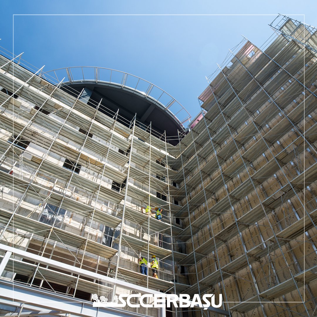 ConstructiiErb's tweet photo. Continuăm lucrările la 𝐂𝐞𝐧𝐭𝐫𝐮l 𝐝𝐞 𝐌𝐚𝐫𝐢 𝐀𝐫𝐬𝐢 din Timișoara, prima unitate de acest tip din România. 🏥 

Construim pentru viitor.
În România. 🇷🇴

#ConstructiiErbasu #InfrastructuraMedicala #Timisoara #EchipaErbasu #ConstruimPentruViitor #Din1990 #Romania https://t.co/2JSySd7Rrx