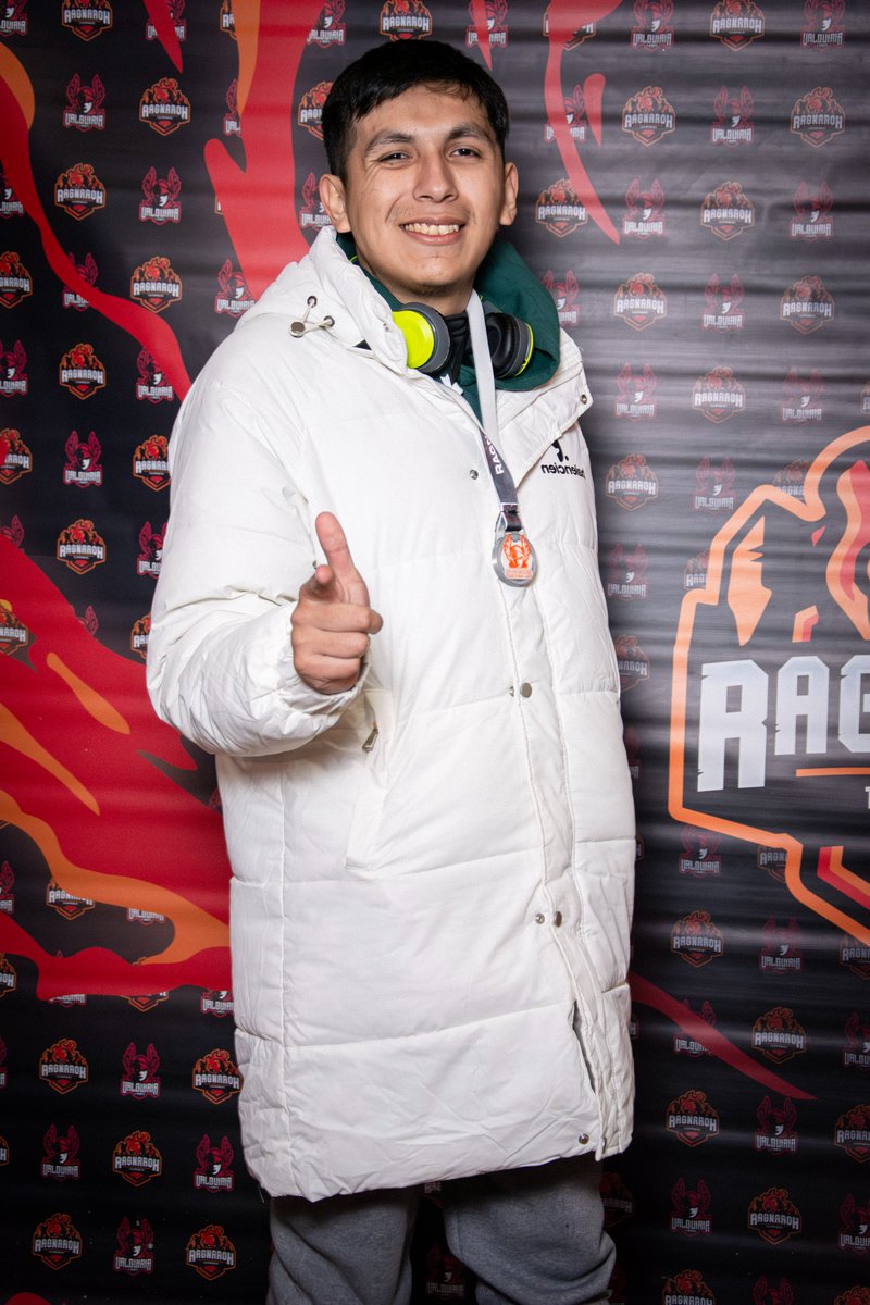 Fabri_Flex :3 tweet media