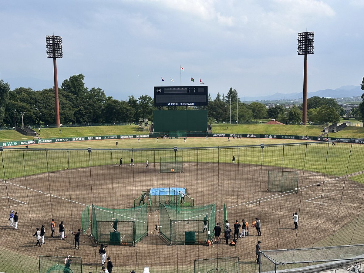 【山形　巨人中日戦】
３年振りの山形での巨人戦。　
現地の人も心待ちにしていました🐰
解説・清水隆行さん
実況・石黒新平アナウンサーで
夕方5時55分からお送りします⚾️