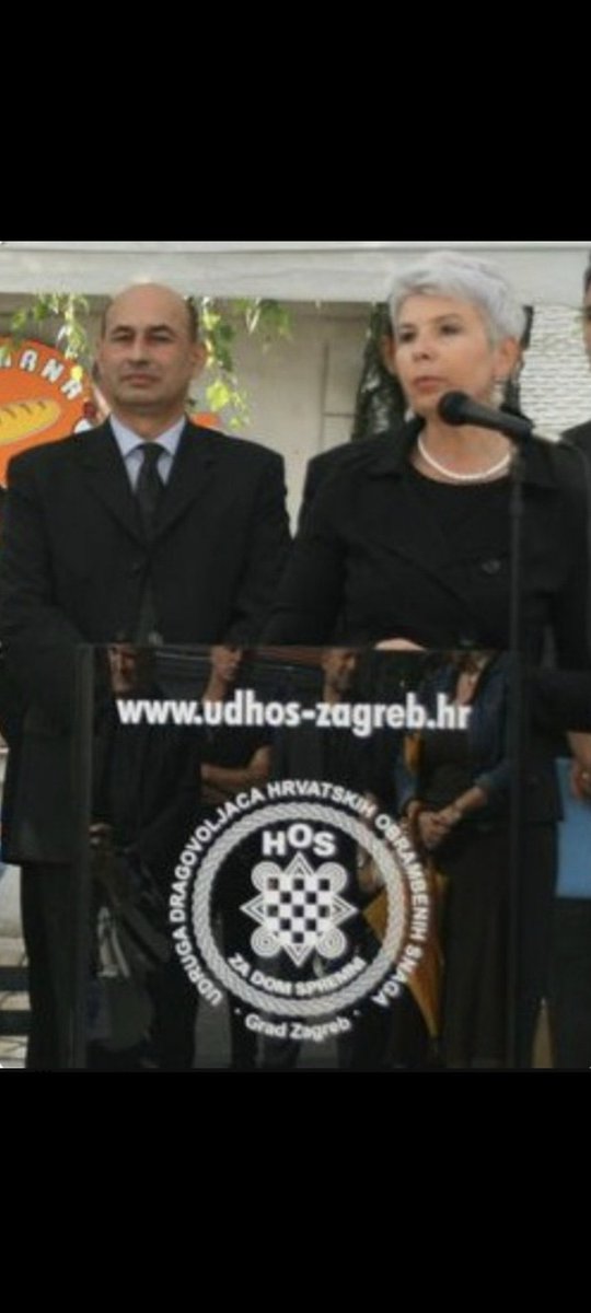 ApfelStrudel__'s tweet image. Gđa Kosor slabo pamti. Nije joj ništa smetalo dok je u ime HDZ-a obavljala prljave poslove ili #Drecksarbeit, kako se to danas kaže. Tada su bili dobri i #HOS i #ZDS. Lako je sada iz tuđeg stana dijeliti moralne lekcije. Odete li kada na grob Branislava Drobca, gđo #Kosor?