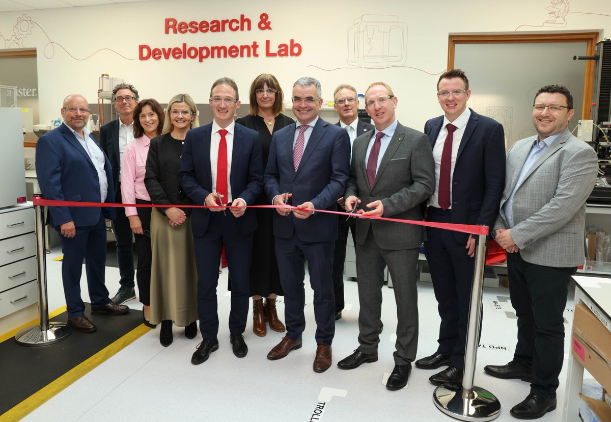 Business World tweet media