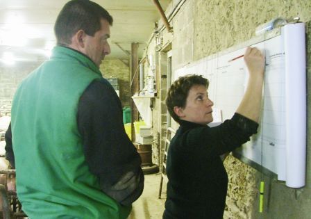 Le ministère de l'#Agriculture lance une consultation citoyenne pour lever les freins rencontrés par les #agricultrices au cours de leur carrière : agora.gouv.fr/consultations/… #femmes