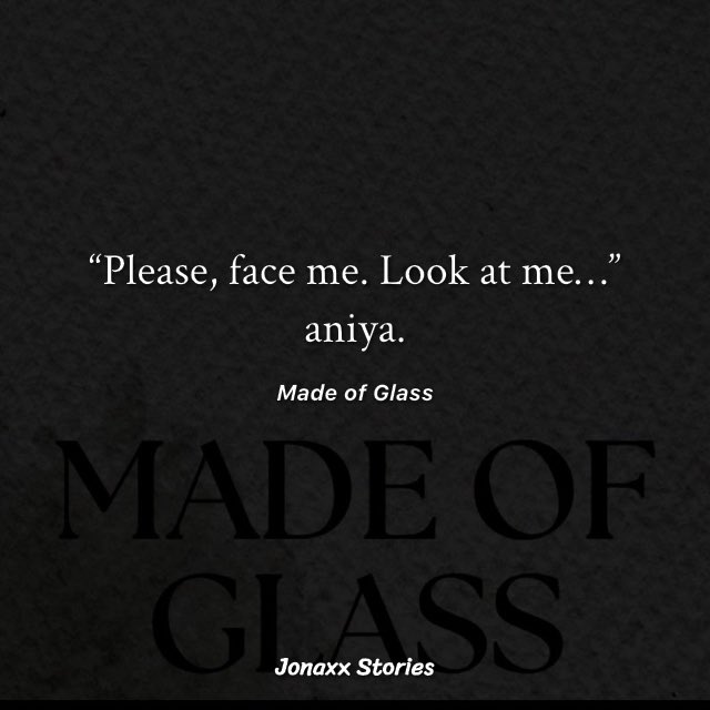 O eh akala ko ba “I don’t like looking into the eyes while doing it. It’s too corny”, tapos ngayon you’re begging Winter na tignan ka hahahaha 

#JonaxxMOGKab28